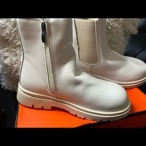 White or cream zip boots brand new.